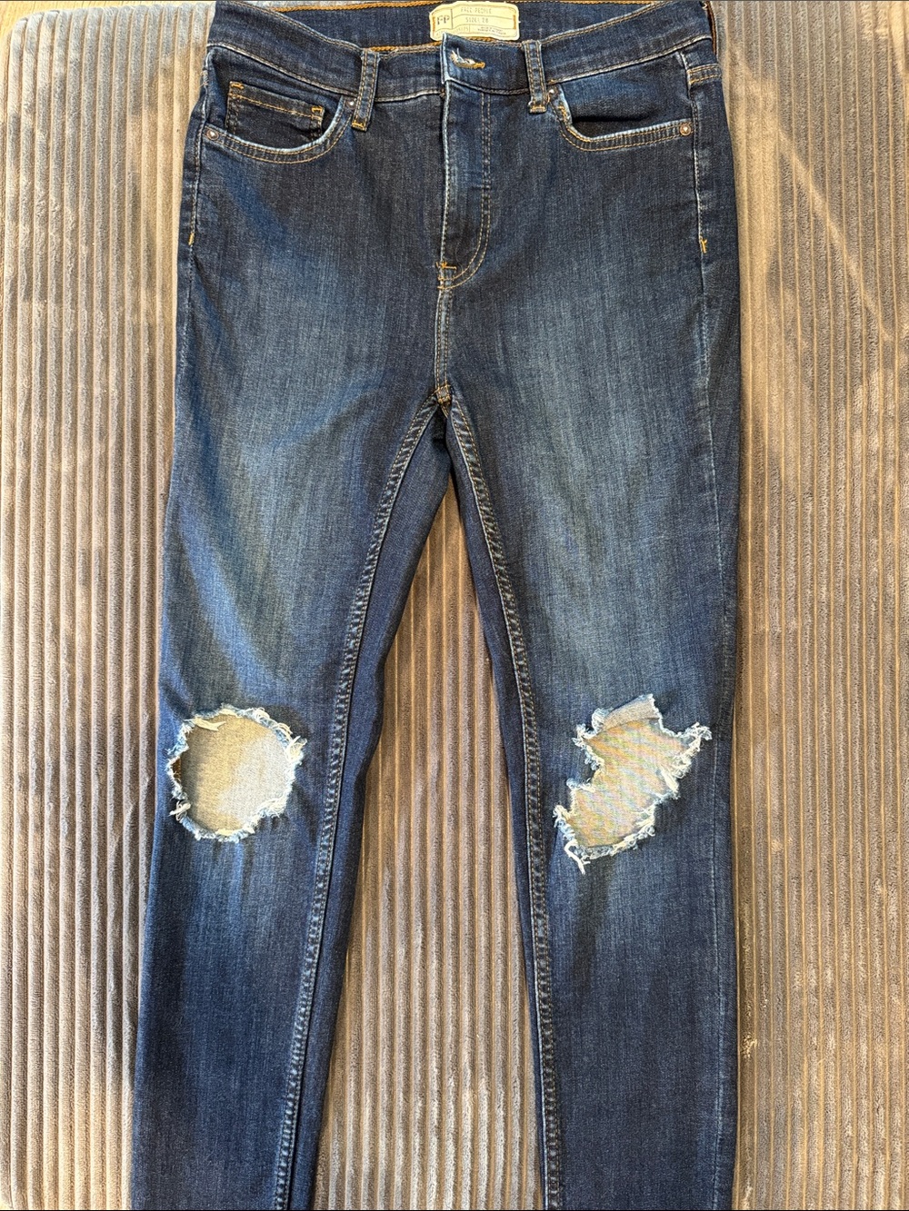 Free People Skinny Ripped Mid-Indigo Blue Jeans